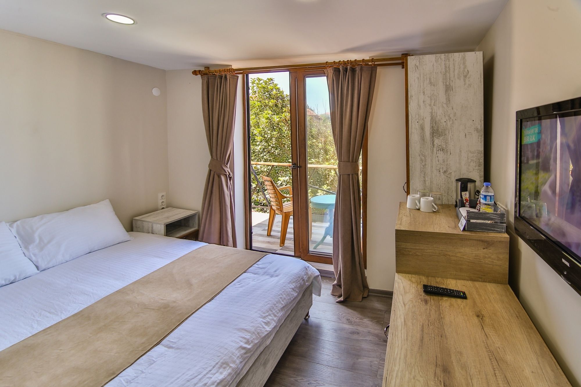 Frau Guler Boutique Hotel อามาสรา ภายนอก รูปภาพ